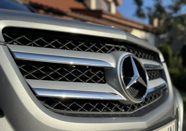 Mercedes-Benz GLK cena 74000 przebieg: 128000, rok produkcji 2012 z Warszawa małe 232